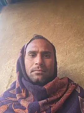 Snapshot of Maneeshpoppy chatting on November 2025 01:50:01 AM Maneeshpoppy online show from November 2025 01:50:01 AM