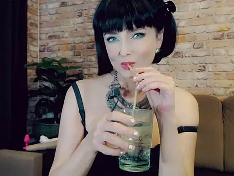 Snapshot of _Alexis_Bloom_ chatting on February 2025 06:26:02 AM  Alexis Bloom  online show from February 2025 06:26:02 AM