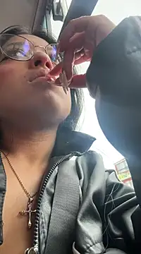 vaness weet online show from January 2025 06:36:02 PM