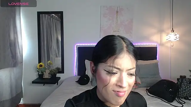 vaness weet online show from January 2025 08:14:02 PM