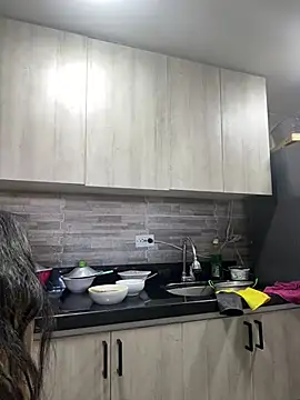 vaness weet online show from January 2025 07:03:01 PM