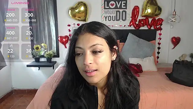 vaness weet online show from February 2025 07:11:01 PM