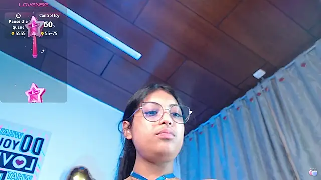 vaness weet online show from February 2025 10:36:02 PM