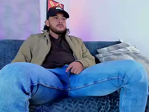 tuyo1995 online show from November 2025 02:50:01 PM