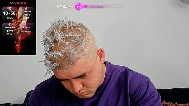 Leonsmoron online show from December 2024 03:37:01 PM