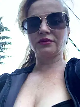 Snapshot of Lady__Maria chatting on October 2025 12:45:02 PM Lady Maria online show from October 2025 12:45:02 PM