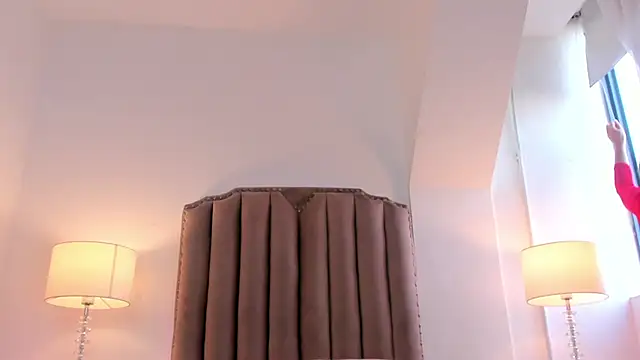 Snapshot of Emma_Torres__ chatting on March 2025 12:33:02 PM Emma Torres online show from March 2025 12:33:02 PM