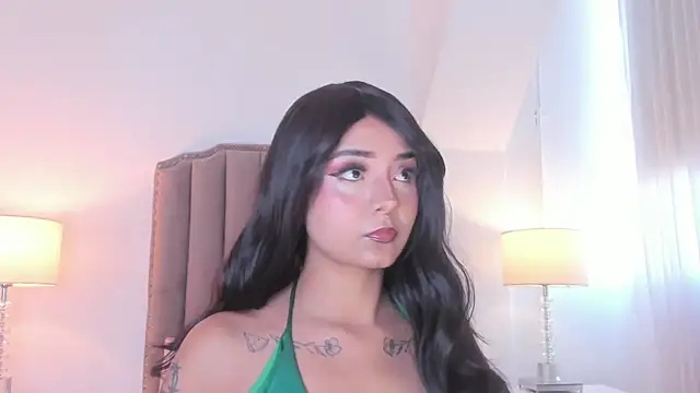 Snapshot of Emma_Torres__ chatting on July 2026 12:31:01 PM Emma Torres online show from July 2026 12:31:01 PM