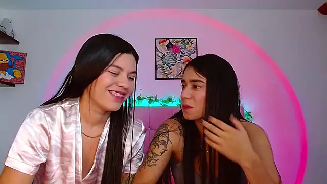 Layla Rachel online show from October 2025 12:11:01 AM