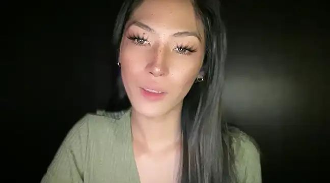 Snapshot of Bella_Gordon chatting on January 2025 06:07:01 PM Bella Gordon online show from January 2025 06:07:01 PM