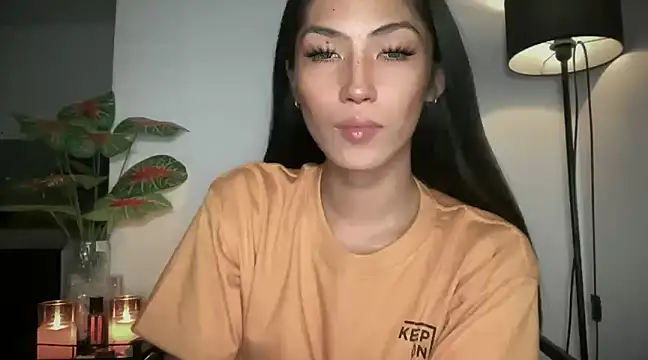 Snapshot of Bella_Gordon chatting on February 2025 09:18:02 PM Bella Gordon online show from February 2025 09:18:02 PM