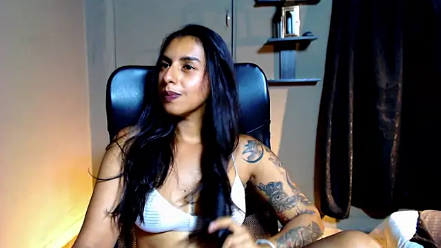 Snapshot of Desipleasure chatting on February 2025 08:47:02 PM Desipleasure online show from February 2025 08:47:02 PM
