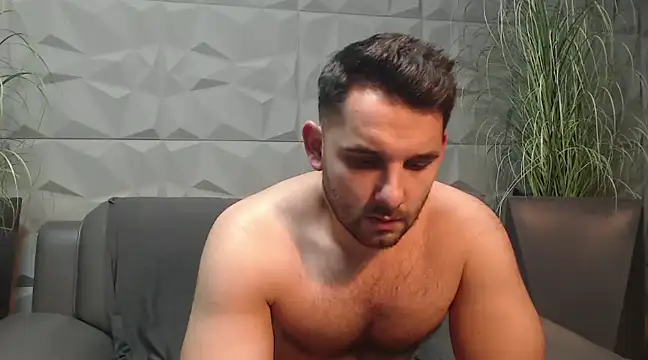 Snapshot of Antoniodiamond chatting on January 2025 08:31:02 PM Antoniodiamond online show from January 2025 08:31:02 PM