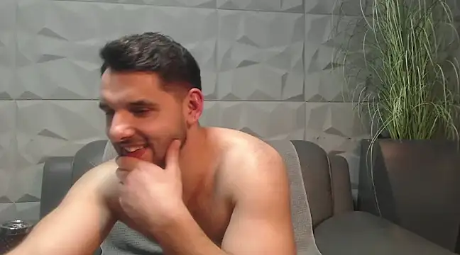 Snapshot of Antoniodiamond chatting on February 2025 01:14:01 AM Antoniodiamond online show from February 2025 01:14:01 AM