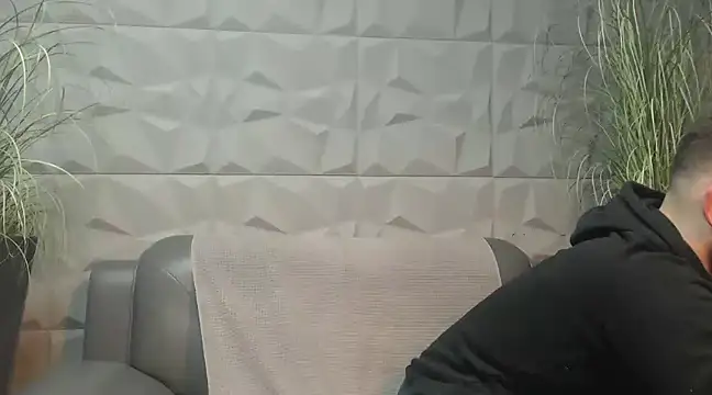 Snapshot of Antoniodiamond chatting on February 2025 08:10:01 PM Antoniodiamond online show from February 2025 08:10:01 PM