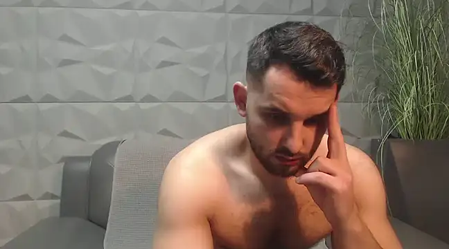 Snapshot of Antoniodiamond chatting on February 2025 11:09:01 PM Antoniodiamond online show from February 2025 11:09:01 PM