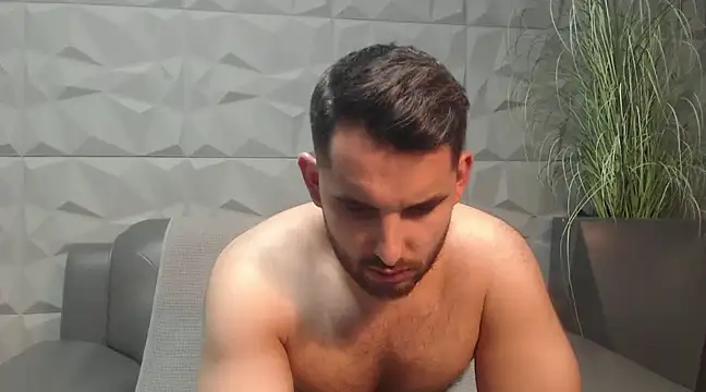 Snapshot of Antoniodiamond chatting on February 2025 08:00:01 PM Antoniodiamond online show from February 2025 08:00:01 PM