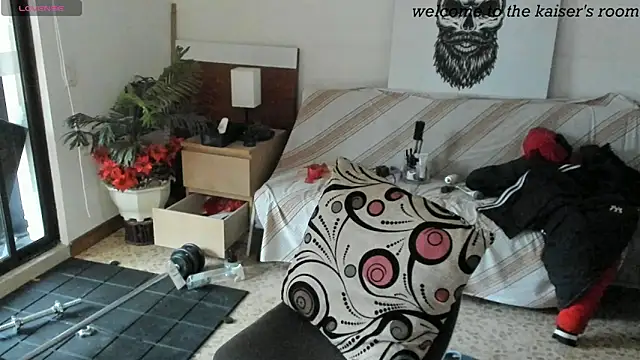 kaiser679  online show from June 2026 10:26:01 PM