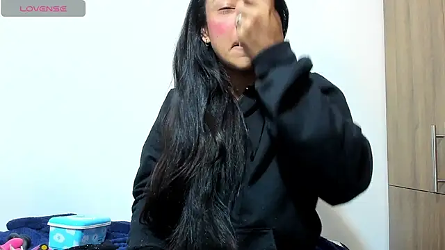 Snapshot of Bessie32 chatting on December 2025 10:20:02 AM Bessie32 online show from December 2025 10:20:02 AM