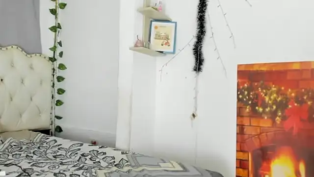 khalyn jenner online show from December 2024 10:04:01 PM