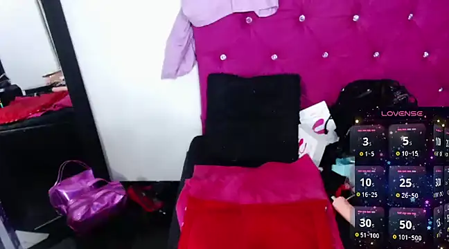 Snapshot of karinasodi_1 chatting on January 2025 08:32:02 PM karinasodi 1 online show from January 2025 08:32:02 PM