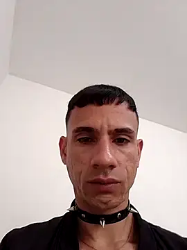 Snapshot of FlavioMadrid_ chatting on July 2026 08:02:01 PM FlavioMadrid online show from July 2026 08:02:01 PM