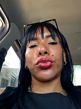 Doll Loren online show from March 2025 02:44:01 PM