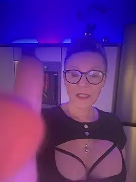German Milf online show from February 2025 06:13:02 PM