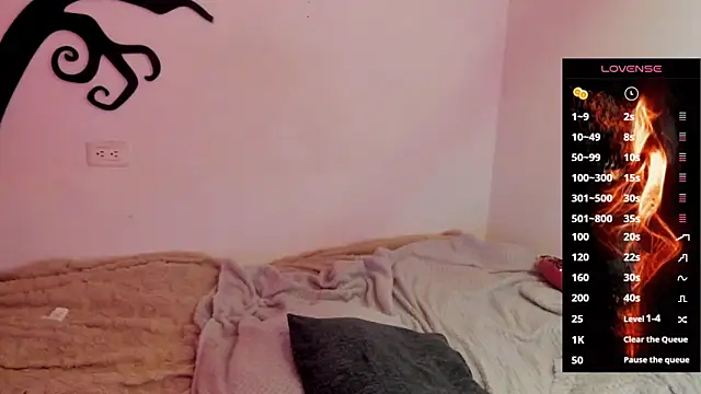 Snapshot of abigail_luna chatting on March 2026 01:44:02 PM abigail luna online show from March 2026 01:44:02 PM