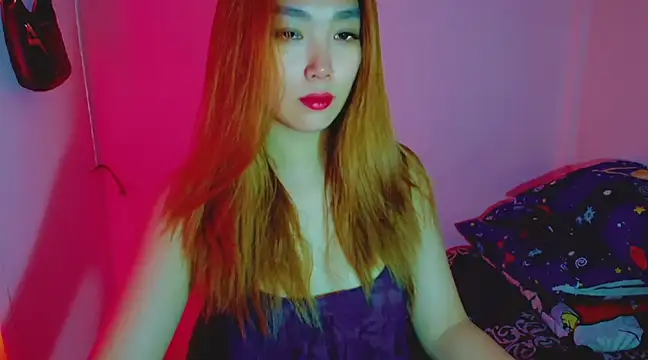 Snapshot of TR4NSCUTI3 chatting on December 2024 01:51:02 AM TR4NSCUTI3 online show from December 2024 01:51:02 AM