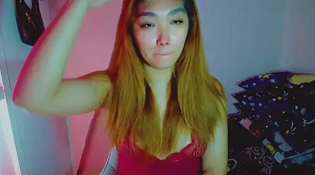 Snapshot of TR4NSCUTI3 chatting on December 2024 03:13:02 PM TR4NSCUTI3 online show from December 2024 03:13:02 PM