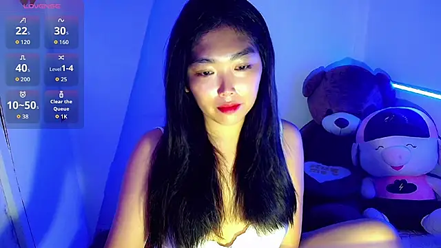 Snapshot of TR4NSCUTI3 chatting on September 2025 10:36:01 AM TR4NSCUTI3 online show from September 2025 10:36:01 AM