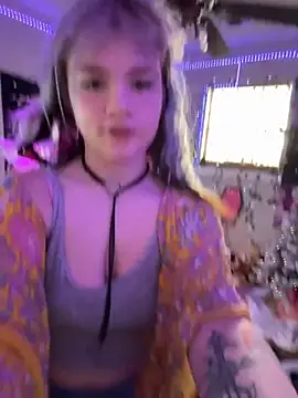 Cutiepiespanks online show from November 2025 08:20:01 PM