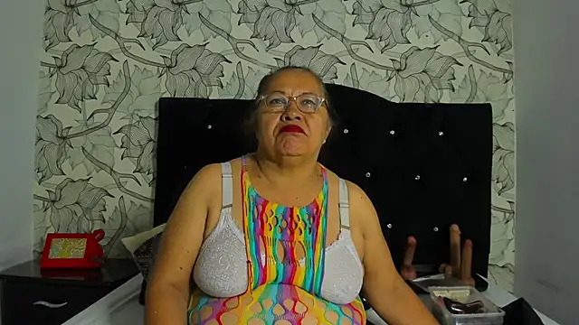 Keira Lennox online show from December 2025 11:41:01 AM