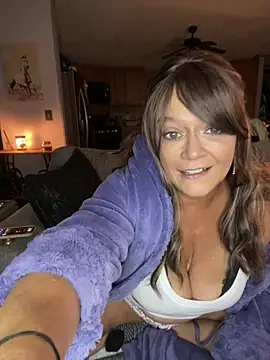 Snapshot of cowgirlc chatting on February 2025 03:28:01 AM cowgirlc online show from February 2025 03:28:01 AM