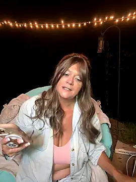 Snapshot of cowgirlc chatting on September 2025 01:53:01 AM cowgirlc online show from September 2025 01:53:01 AM