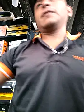 Snapshot of 000002m chatting on November 2025 07:04:01 PM 000002m online show from November 2025 07:04:01 PM