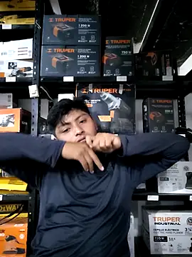 Snapshot of 000002m chatting on November 2025 09:59:01 PM 000002m online show from November 2025 09:59:01 PM