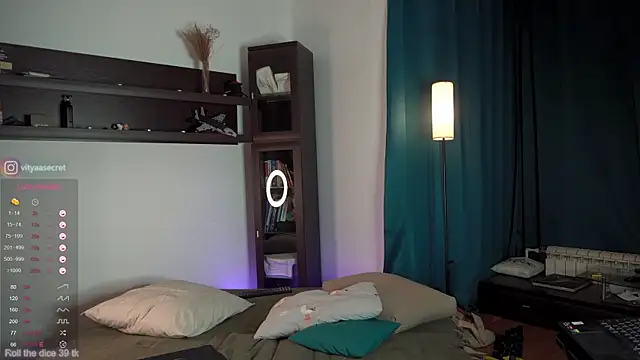 VIktorSecret online show from October 2025 04:13:02 AM