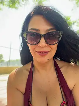 Snapshot of Cataleya80 chatting on May 2026 12:57:01 PM Cataleya80 online show from May 2026 12:57:01 PM