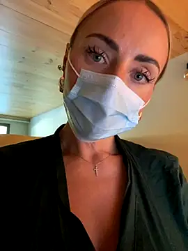 EmaSalis online show from September 2025 09:58:02 AM