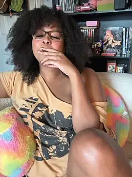 Snapshot of N1NT3NDH03 chatting on April 2026 12:33:01 AM N1NT3NDH03 online show from April 2026 12:33:01 AM