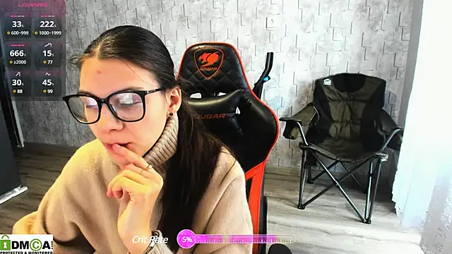 Snapshot of MollyLollipop chatting on December 2024 08:36:01 AM MollyLollipop online show from December 2024 08:36:01 AM