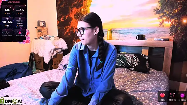 Snapshot of MollyLollipop chatting on January 2025 11:01:02 AM MollyLollipop online show from January 2025 11:01:02 AM