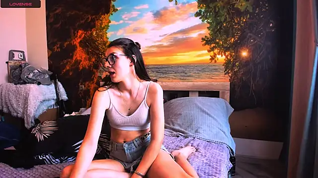 Snapshot of MollyLollipop chatting on February 2025 09:36:01 AM MollyLollipop online show from February 2025 09:36:01 AM