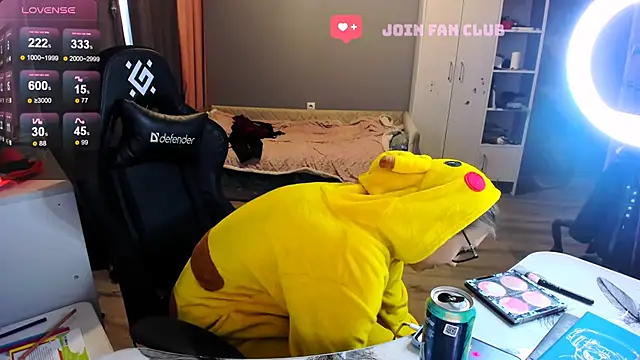 Snapshot of MollyLollipop chatting on September 2025 03:29:01 AM MollyLollipop online show from September 2025 03:29:01 AM