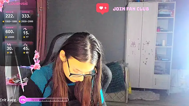 Snapshot of MollyLollipop chatting on October 2025 02:15:01 AM MollyLollipop online show from October 2025 02:15:01 AM