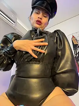 Snapshot of mylatexpleasure chatting on October 2025 07:14:02 PM mylatexpleasure online show from October 2025 07:14:02 PM