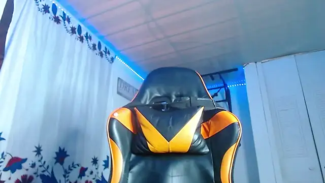 Snapshot of Adam_Hudsond chatting on February 2026 12:54:01 PM Adam Hudsond online show from February 2026 12:54:01 PM