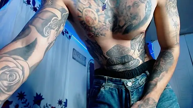 Snapshot of Adam_Hudsond chatting on March 2026 12:51:01 AM Adam Hudsond online show from March 2026 12:51:01 AM